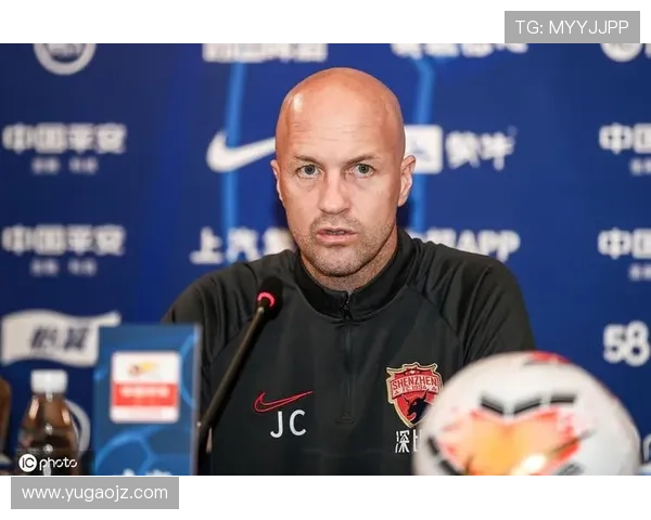 克鲁伊夫关键比赛表现稳健，战术影响力持续提升