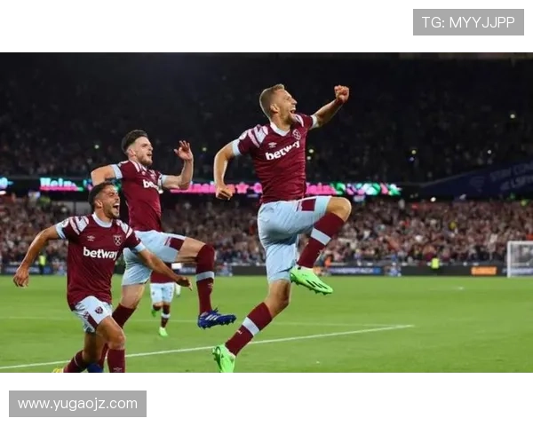 西汉姆联夺得欧协联冠军，成为首支获此殊荣的英超球队